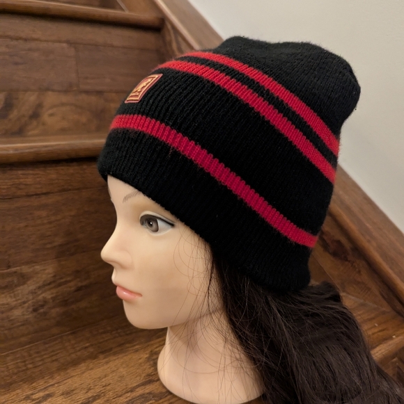 Kangol Vintage black and red wool hat, Unisex one size - Picture 5 of 8